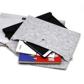 14" Felt iPad and Document Carry Folder 06
